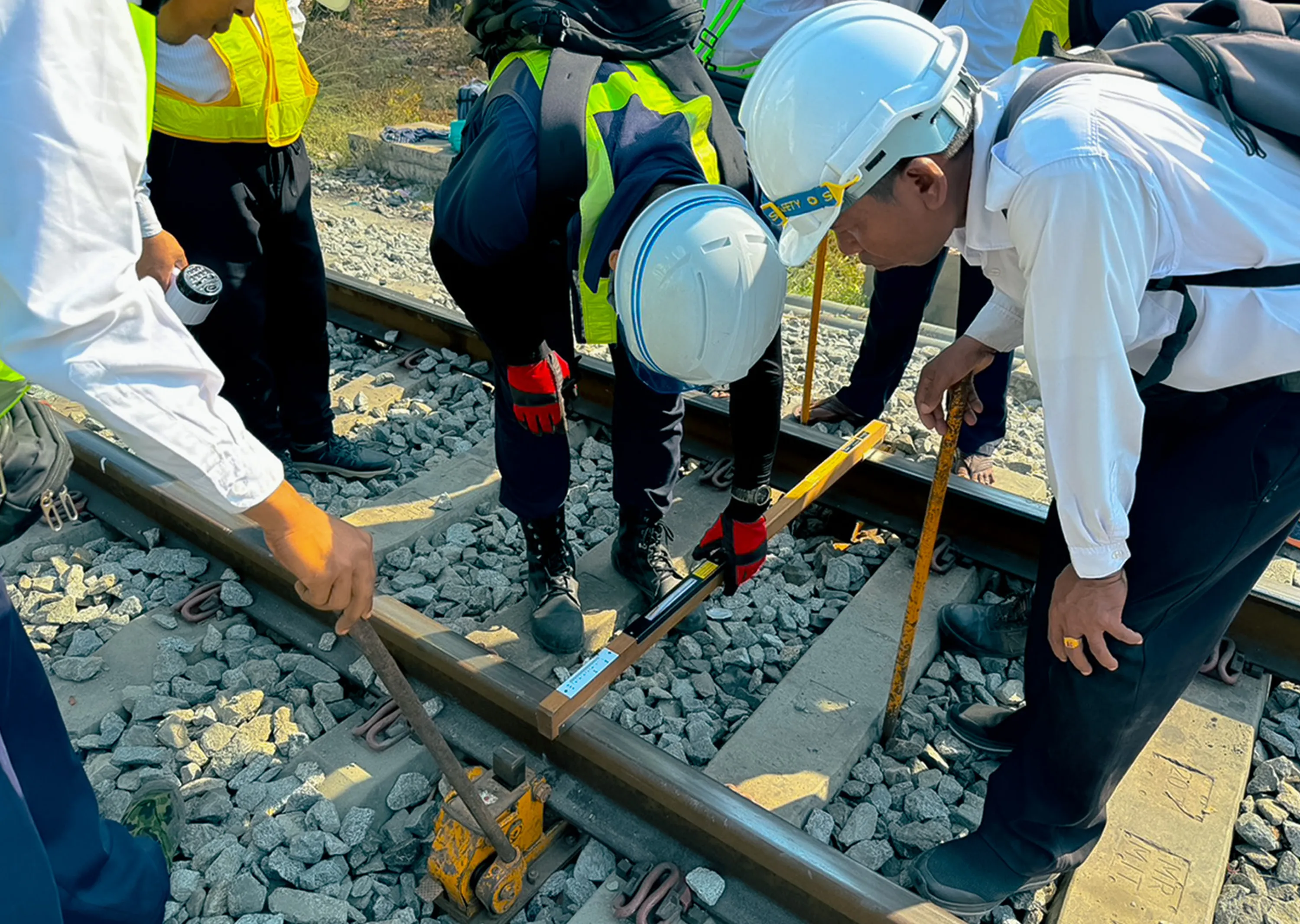 線路のメンテナンス作業の様子
